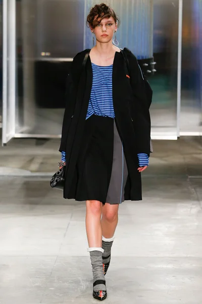 Look 25